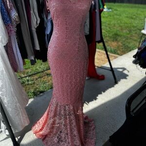 Elegant Pink Lace Evening Gown